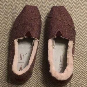 Fluffy Tom’s Slippers